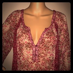 Women’s floral top